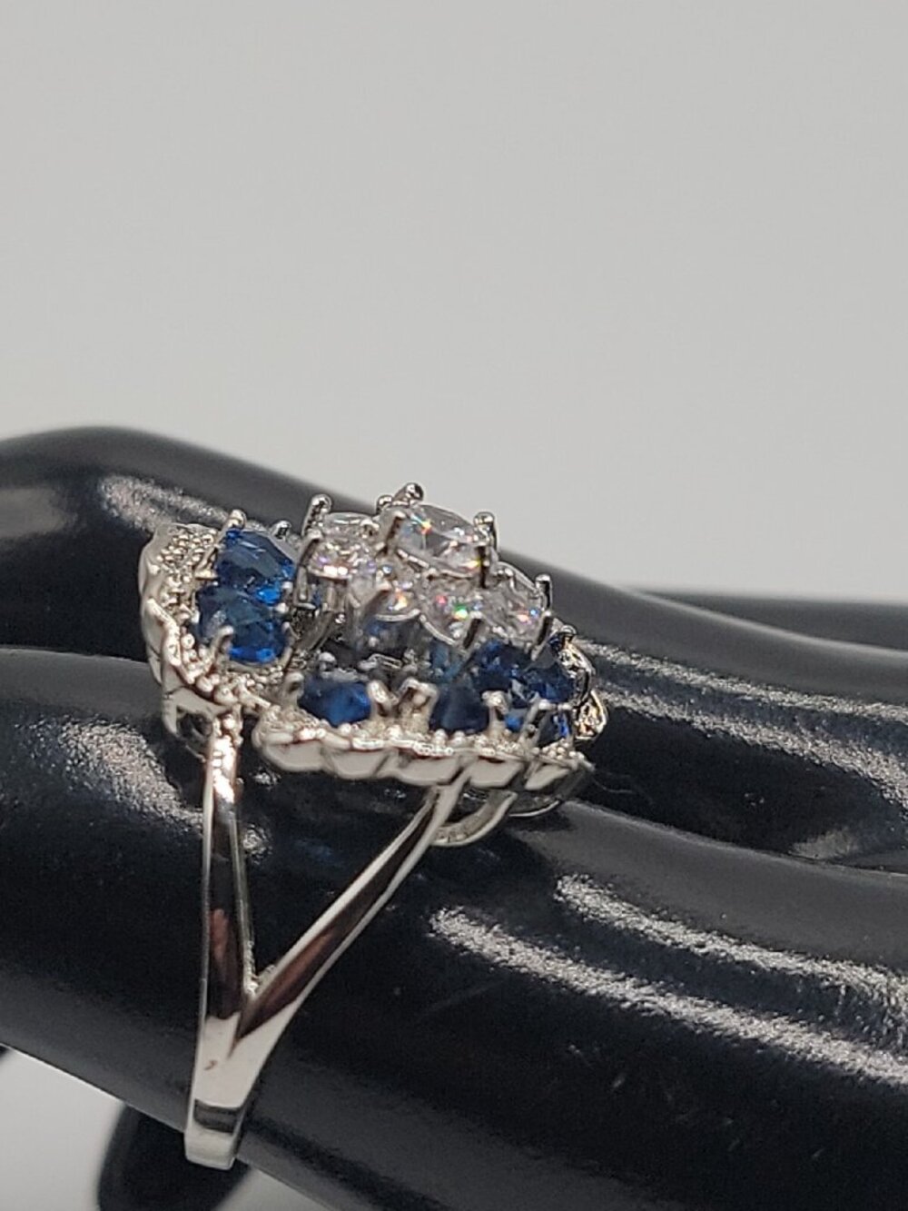 Sterling Silver Crystal Flower Ring Blue Clear Stones 925 Ruffled Petals SZ 9 - Picture 16 of 16